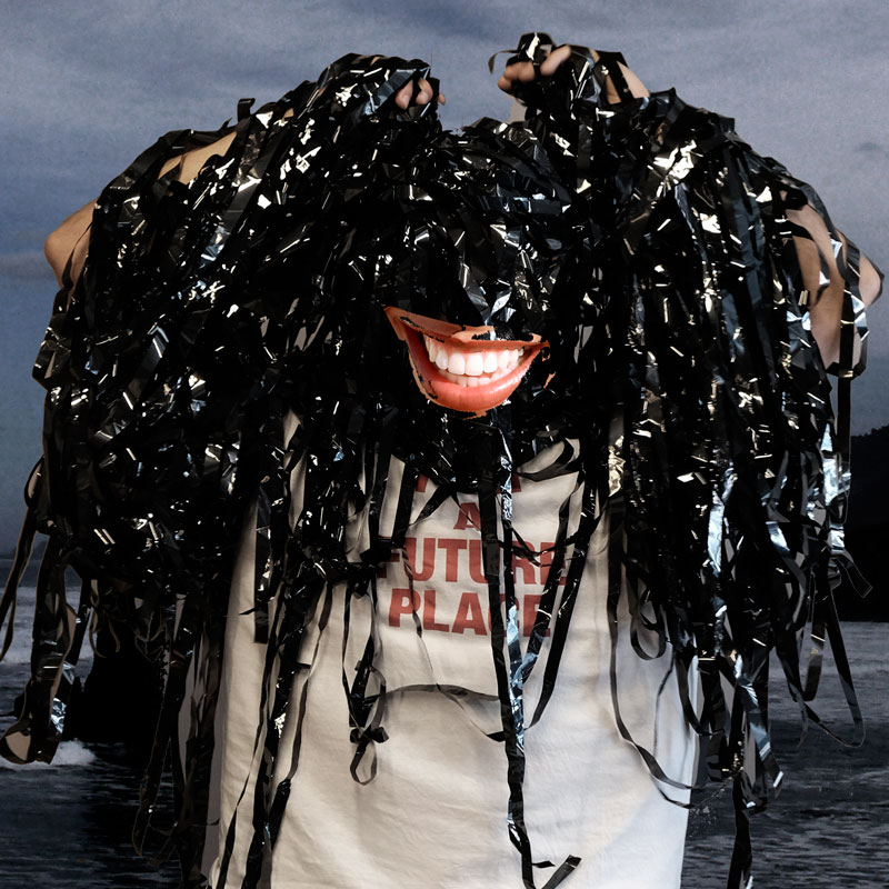 videostill de Petite Noir, "La Vie Est Belle Life Is Beautiful ft. Baloji"
